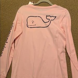 Vineyard Vine navy and pink shirt